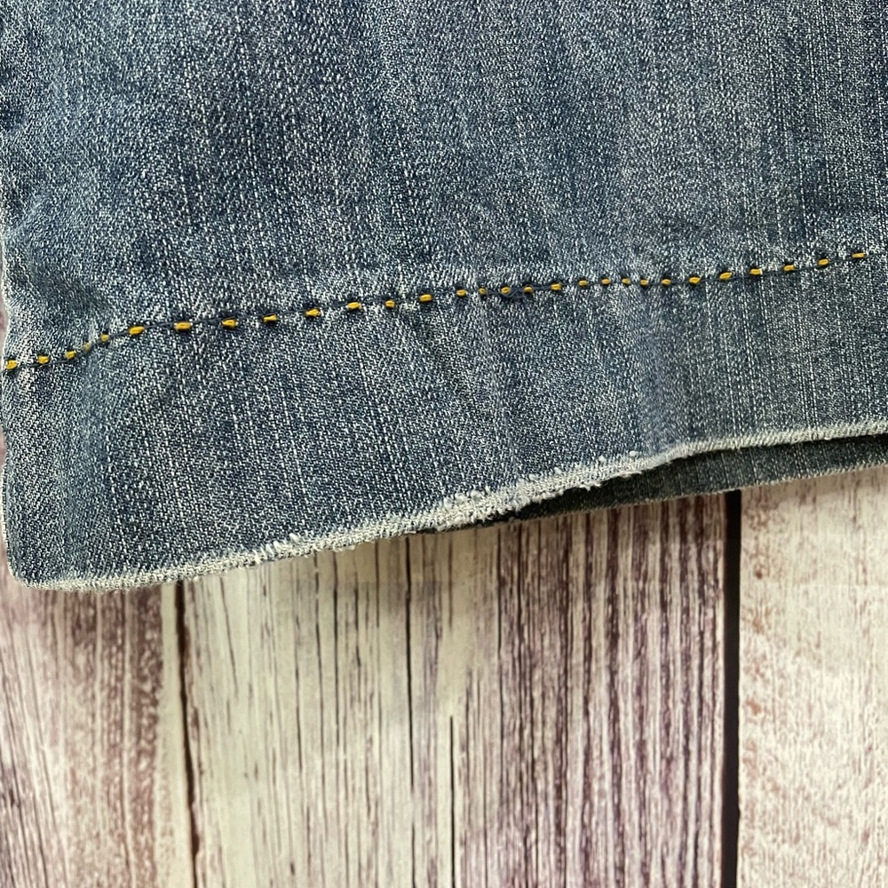 Old Navy Denim Long Shorts Distressed Womens Size 12  #5044 - Picture 11 of 13